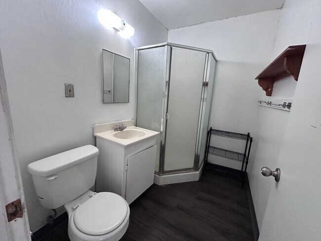 Photo - 3bd 2 ba home, great location