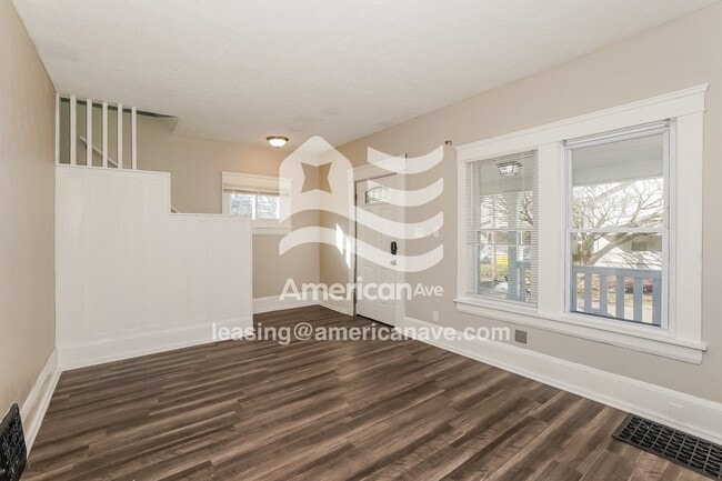 Photo - 1069 Herberich Ave