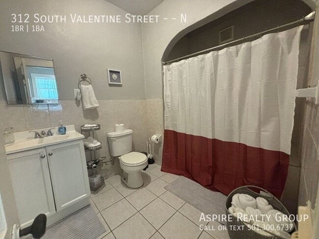 312 S Valentine St Unidad N