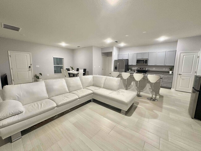 Photo - 1530 Palatka Rd SE