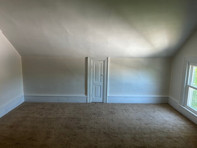 Photo - 339 N 2nd St