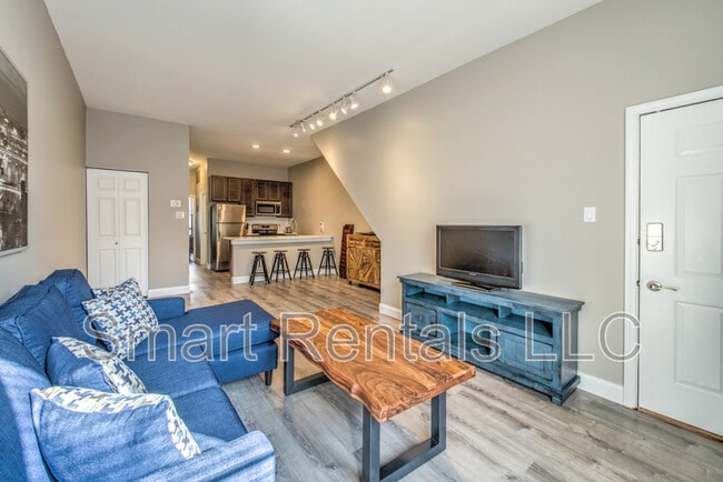 Photo - 3625 McRee Ave