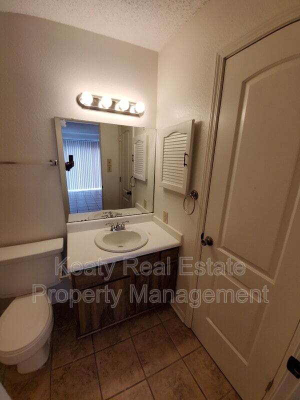 Photo - 803 Fox Run Ave