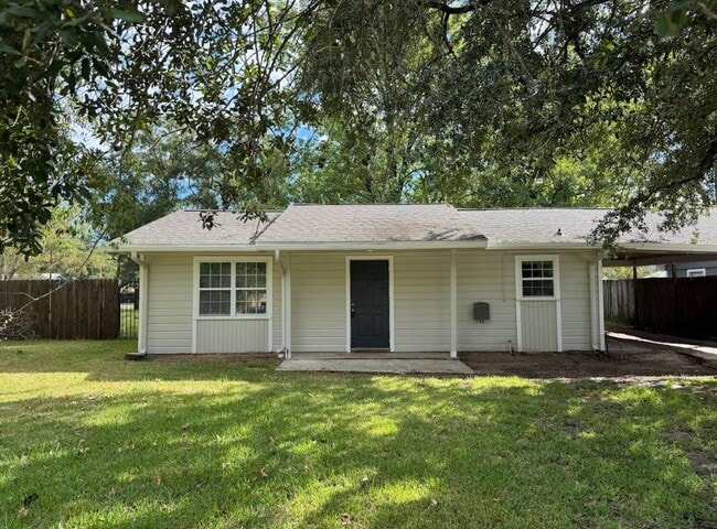 Building Photo - 230 N Holly Ave