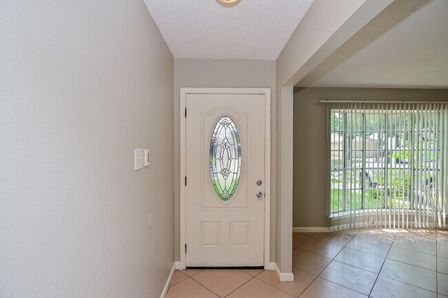 Photo - 10019 Overview Dr