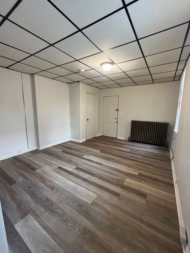 Photo - 136 E Walnut St Unit Apt 2