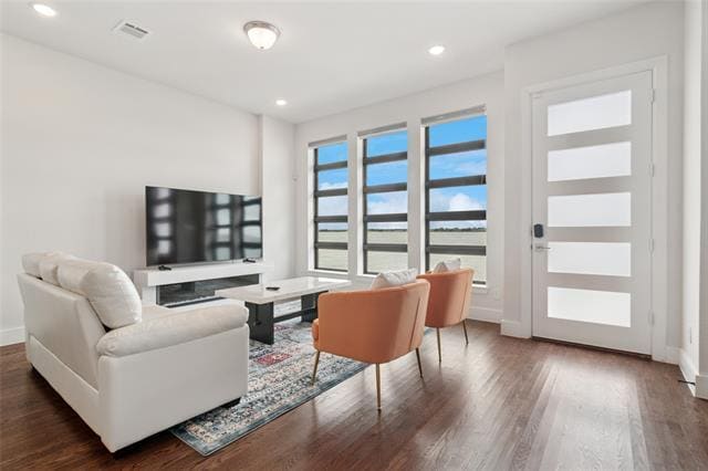 Photo - 528 Secretariat Dr