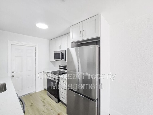 Photo - 516 12th St W Unit A