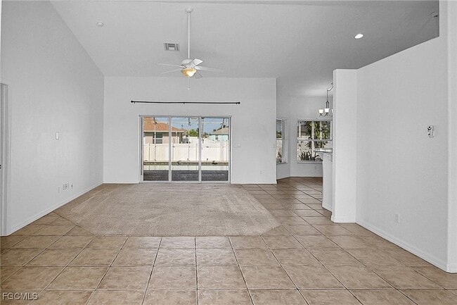 Photo - 16 NW 12th Pl