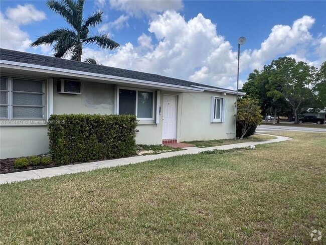 Building Photo - 17970 SW 296th St Unit A Rental