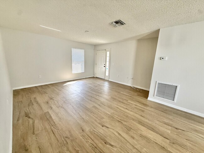 Photo - 2429 Ruddenstone Way