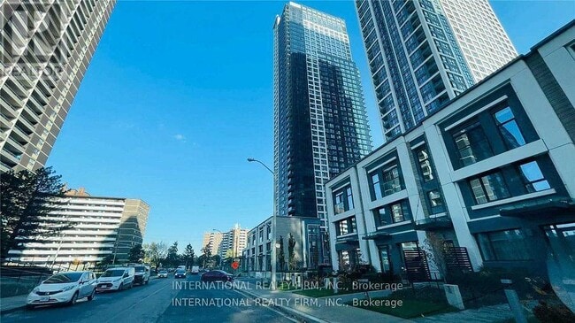 Photo - 5 Mabelle Ave Unité 1933