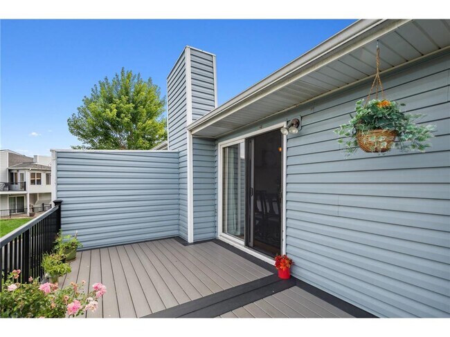 Photo - 14797 Lower Endicott Way