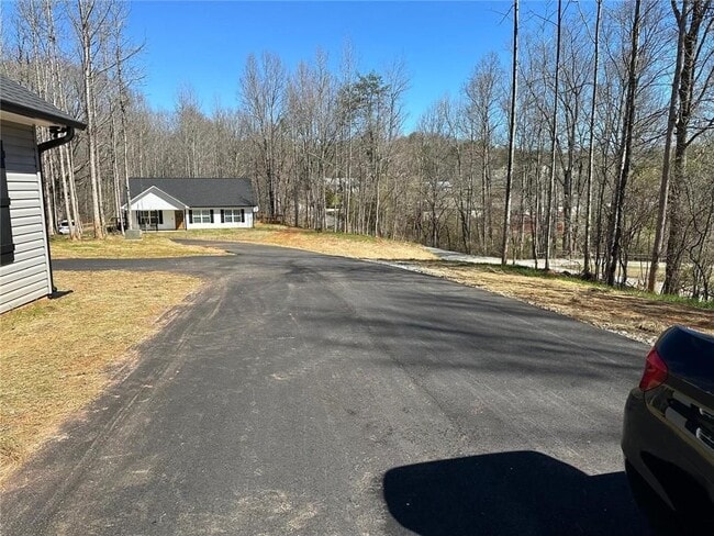 Photo - 295 Pony Lake Rd