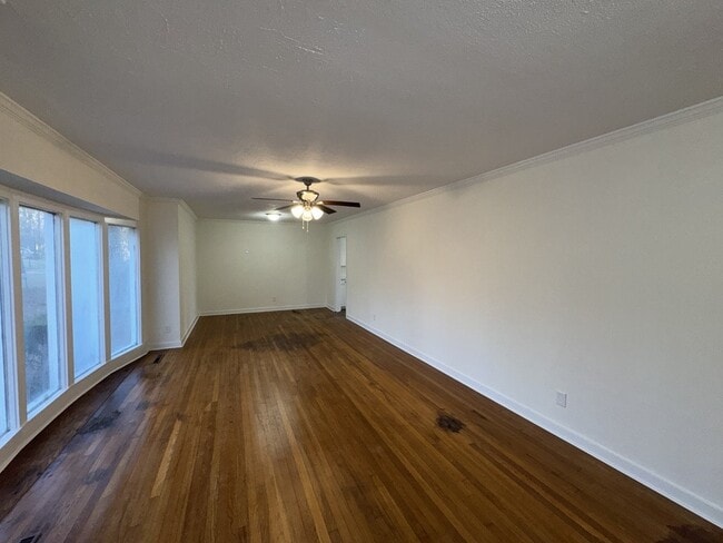 Photo - 3147 Shirley Dr