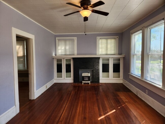 Photo - Duplex for Lease!