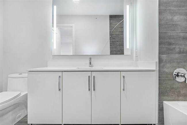 Photo - 119 Peter St Unidad 503