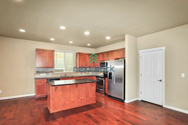 Photo - 3 Bed and 2.5 Bath Single-family Home Avai...