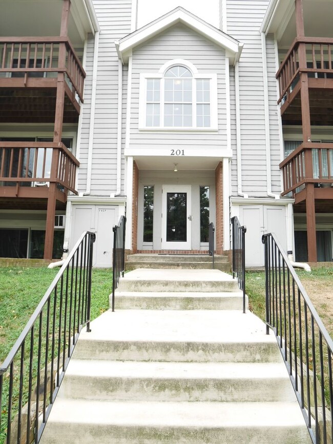 Roomy Two Bedroom Condo- Glen Burnie, MD - Roomy Two Bedroom Condo- Glen Burnie, MD