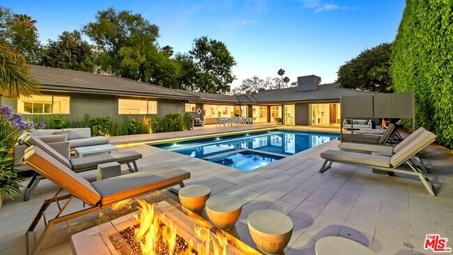 602 Whittier Dr