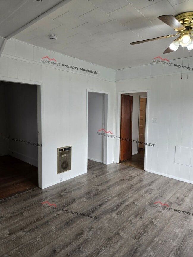 Photo - STATUS: *RENTED* | R177H | $1995