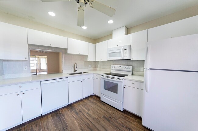 Photo - 270 Cape Cod Cir Condo Unit B