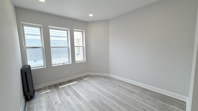 Photo - 72 Kirkland St Unit 1
