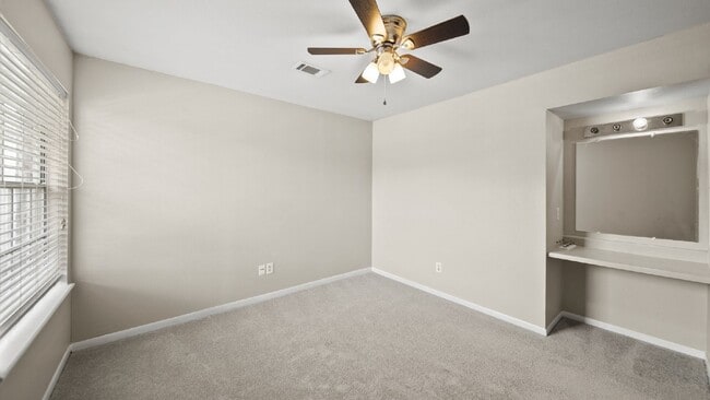 Photo - 2533 S Washington Ave Unidad B