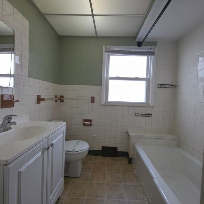 Photo - fs1363 Cranford Ave Unidad DOWN