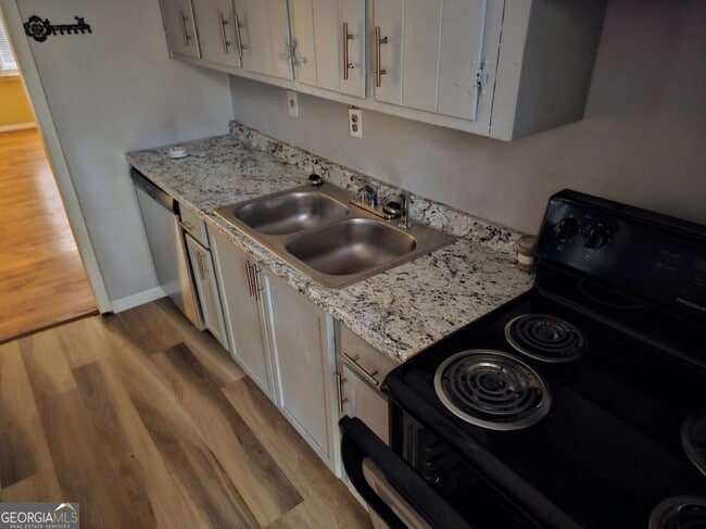 Photo - 3223 Tulip Dr