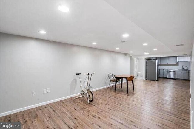 Photo - 4108 Kenny St