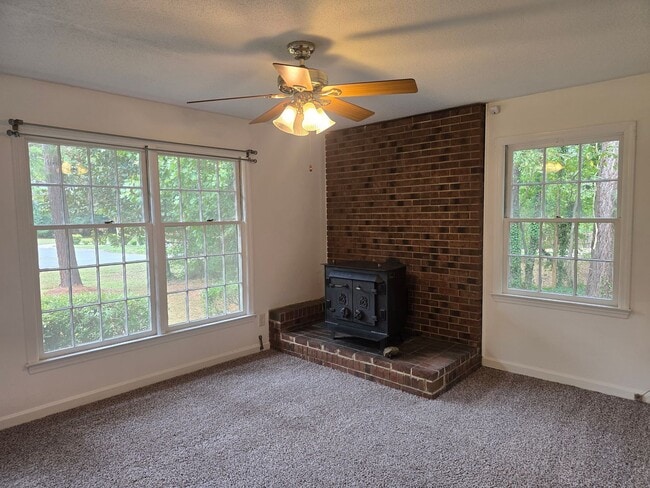 Photo - Is It Durham or Chapel Hill? Amazing Locat...