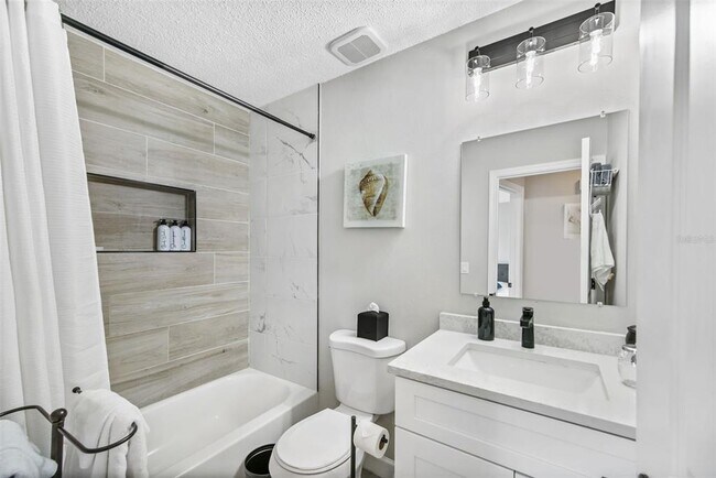 Photo - 7113 Regina Dr