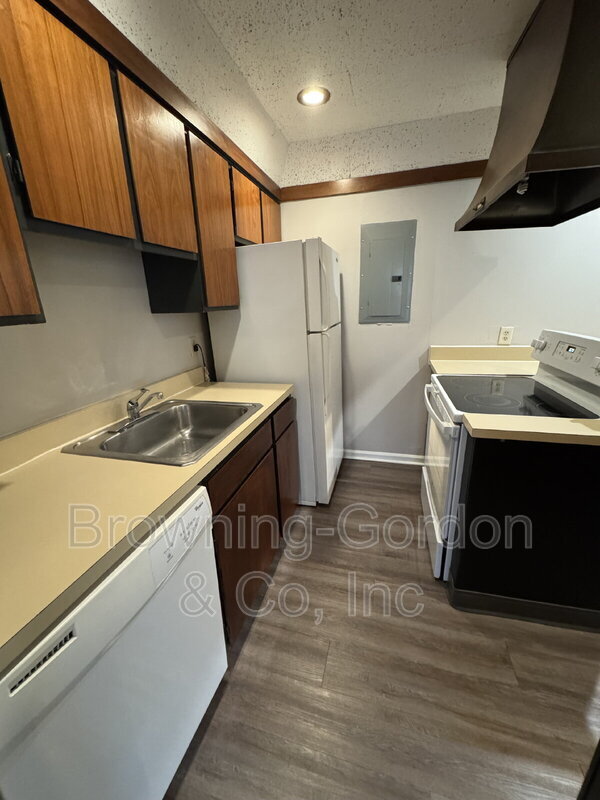 Photo - 5025 Hillsboro Dr