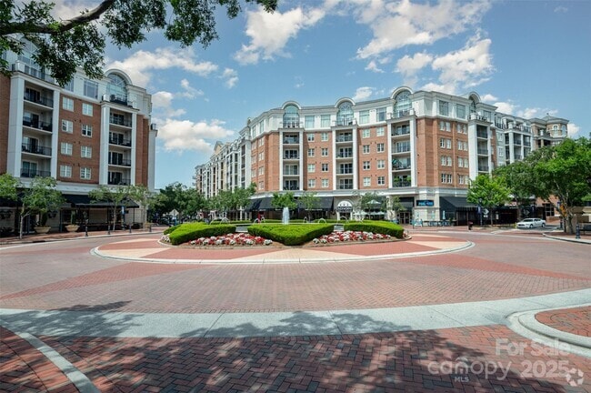 Building Photo - 4625 Piedmont Row Dr Unit 611 Rental