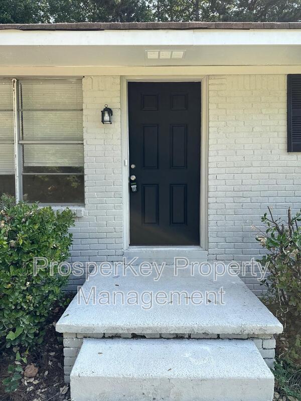 Photo - 4680 Ryan Rd