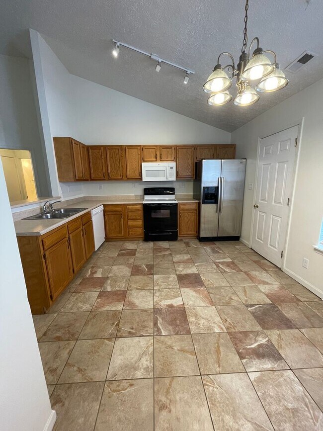 Photo - 2126-2128 Cliburn Road--TBROS Unidad 2128 Cliburn Road