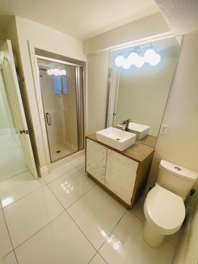 Bathroom - 1136 Fairway Cir Unidad Basement