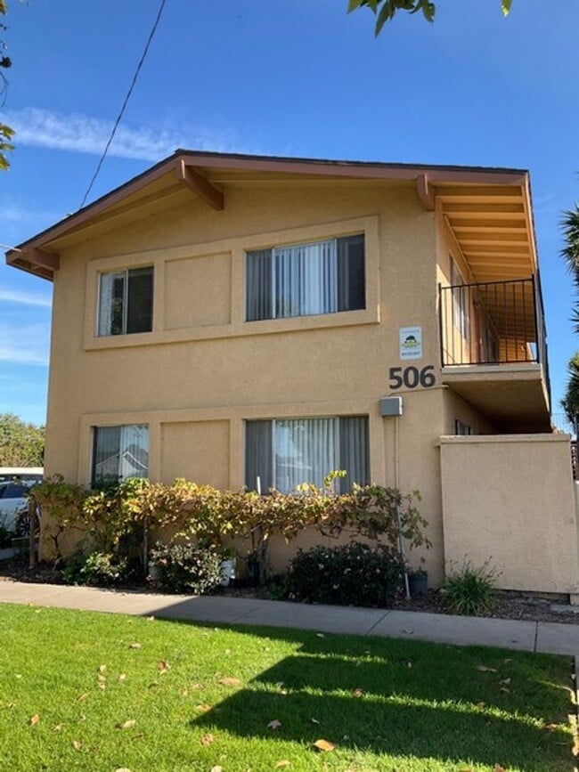 Building Photo - Downstairs One Bedroom Apartment Unit 506E