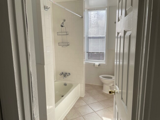 Photo - 1700 U St NW Unidad 3