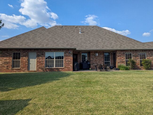 Photo - 5013 Deerfield Ave