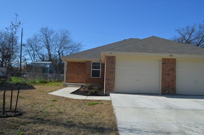 Photo - 400 Elbert Ln Unit A-STILL OCCUPIED BY RESIDENT