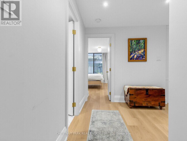 Photo - 212 St George St Unit 102