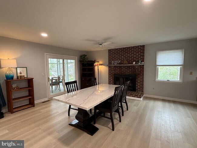 Photo - 258 Riverside Rd