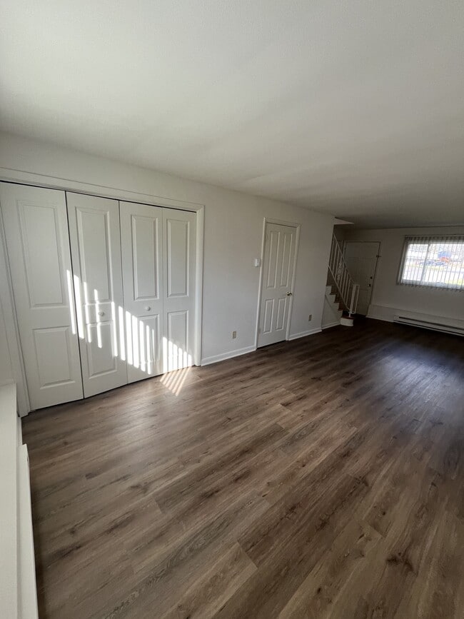 Photo - Longbranch Park Apartments