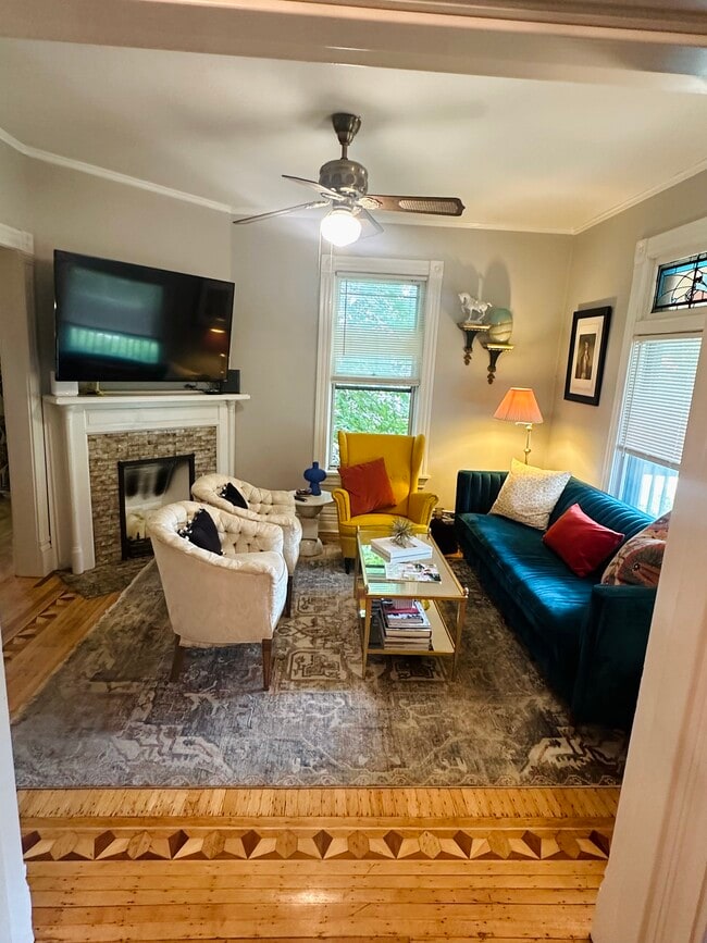 Photo - 803 Greenleaf St Unit 1