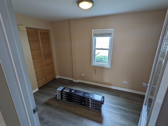 Photo - 2426 W. Moffat St Unit Apt. 2
