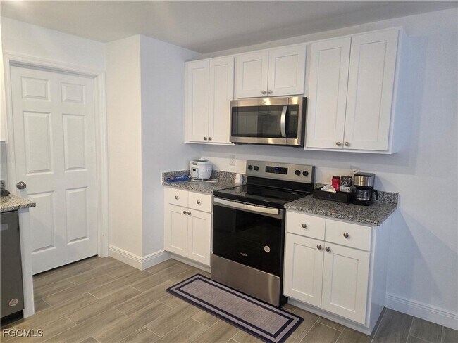 Photo - 2156 Edison Ave