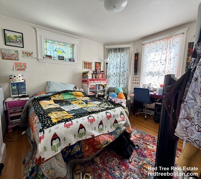 Building Photo - 91 Academy Hill Rd Unit 91