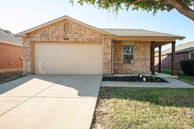 Building Photo - Very Cute 3 bedroom!